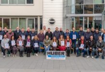 Huber SE ehrt 92 Mitarbeitende für jahrzehntelange Treue zum Unternehmen